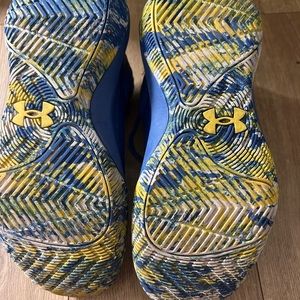 Boys Under Armour Jet 2021 Basketball Sneakers only worn indoors